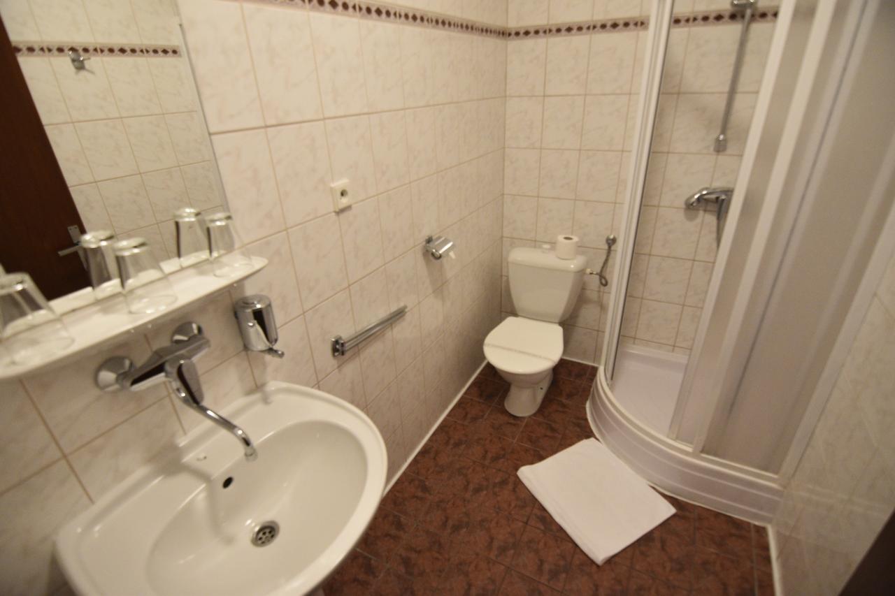 Hotel Napoleon Austerlitz Ngoại thất bức ảnh