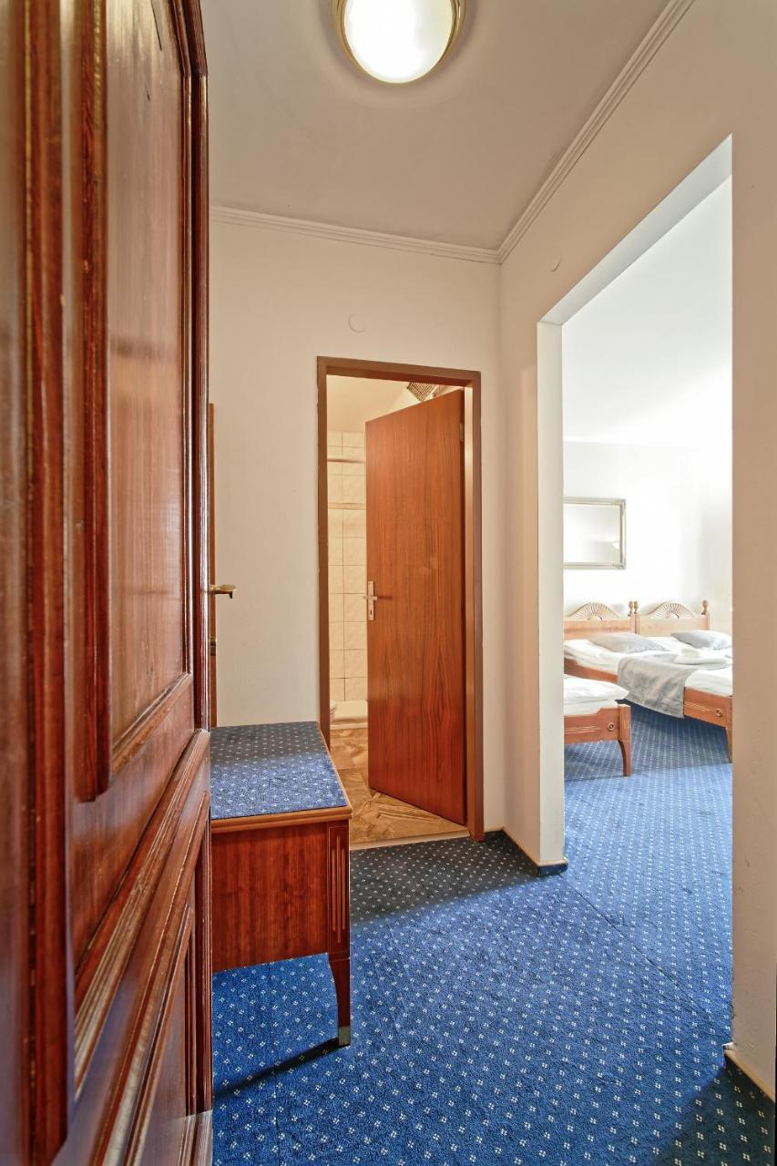 Hotel Napoleon Austerlitz Ngoại thất bức ảnh