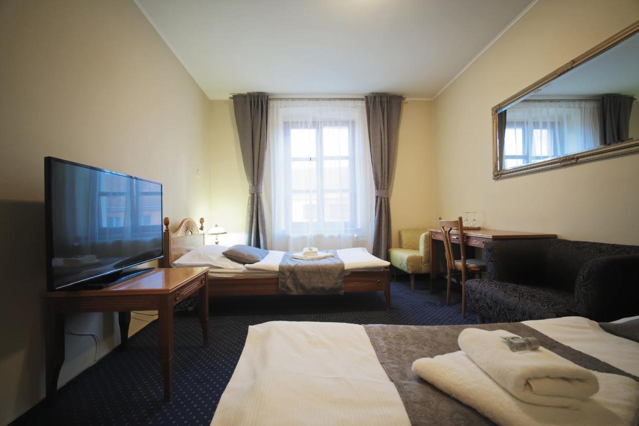 Hotel Napoleon Austerlitz Ngoại thất bức ảnh