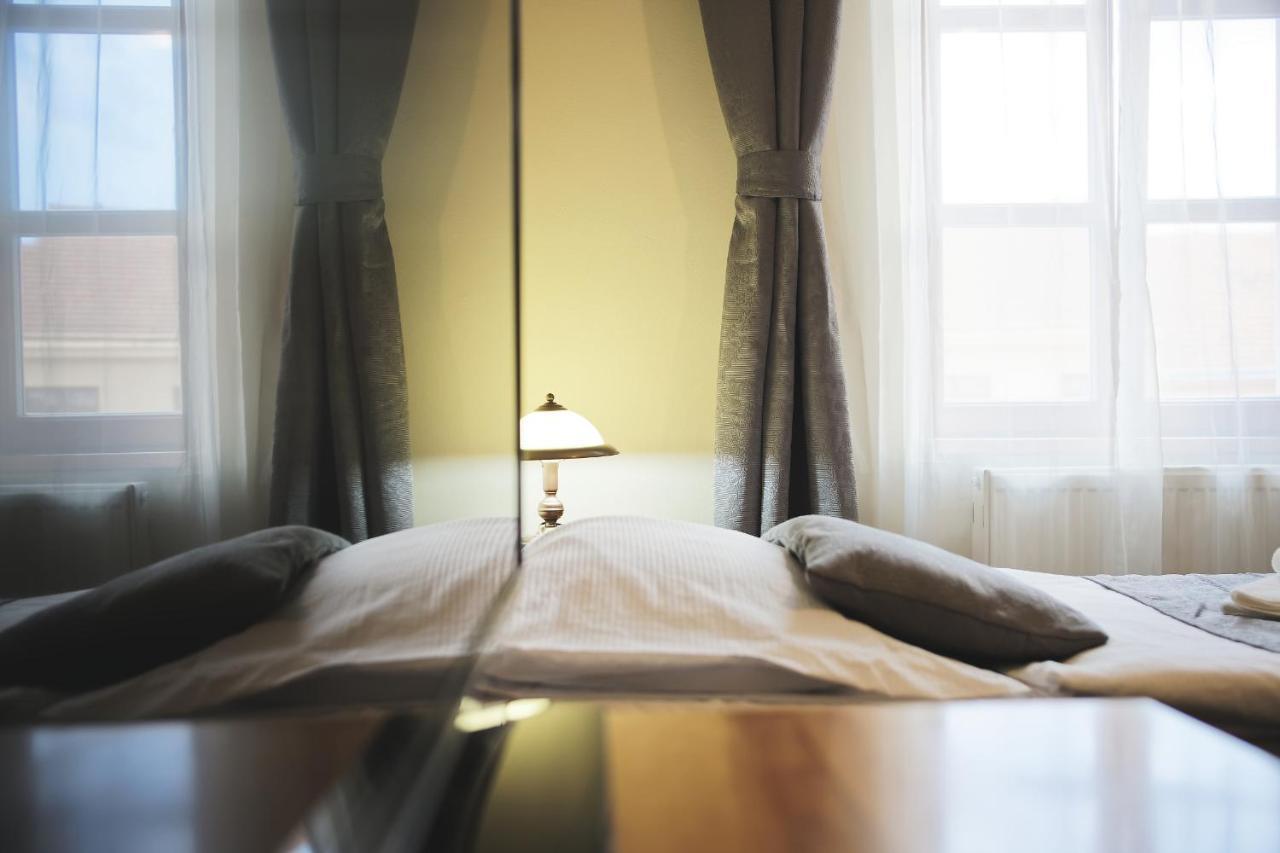 Hotel Napoleon Austerlitz Ngoại thất bức ảnh