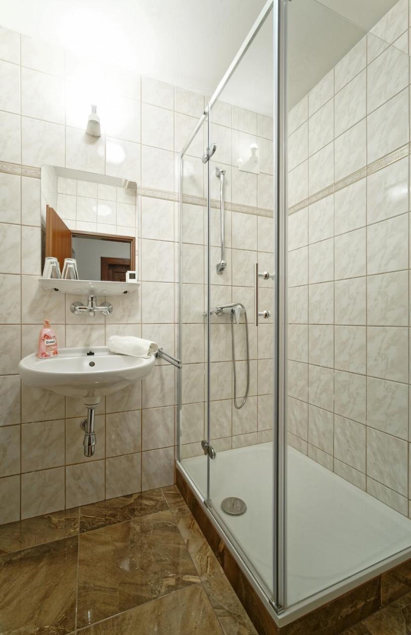 Hotel Napoleon Austerlitz Ngoại thất bức ảnh
