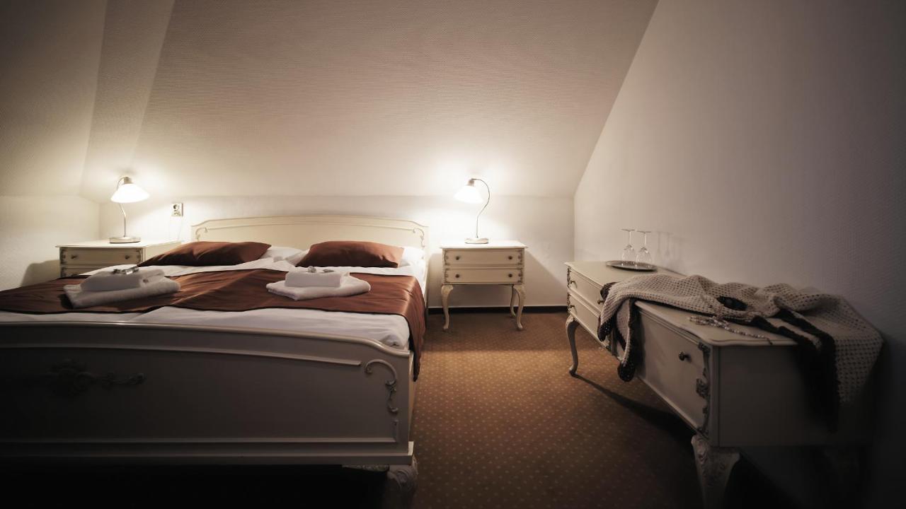 Hotel Napoleon Austerlitz Ngoại thất bức ảnh