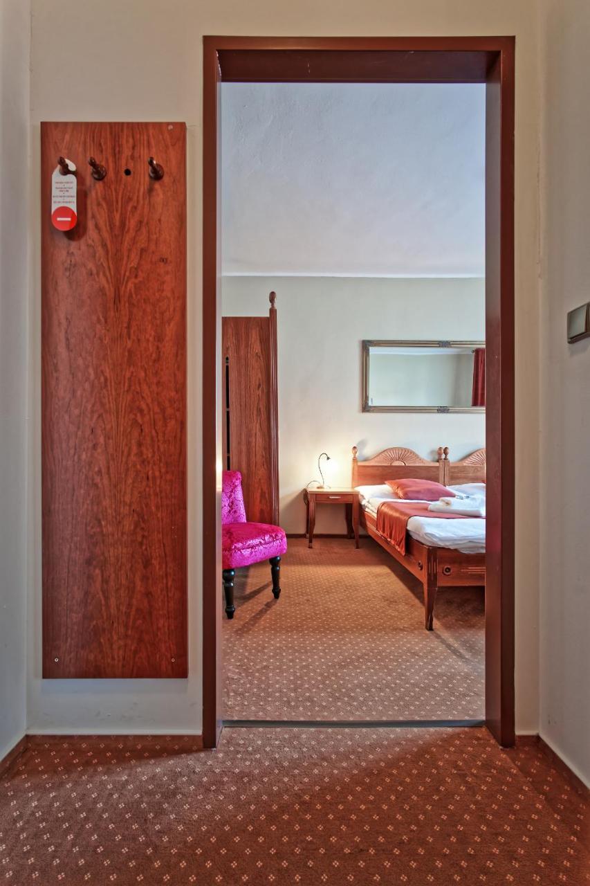 Hotel Napoleon Austerlitz Ngoại thất bức ảnh